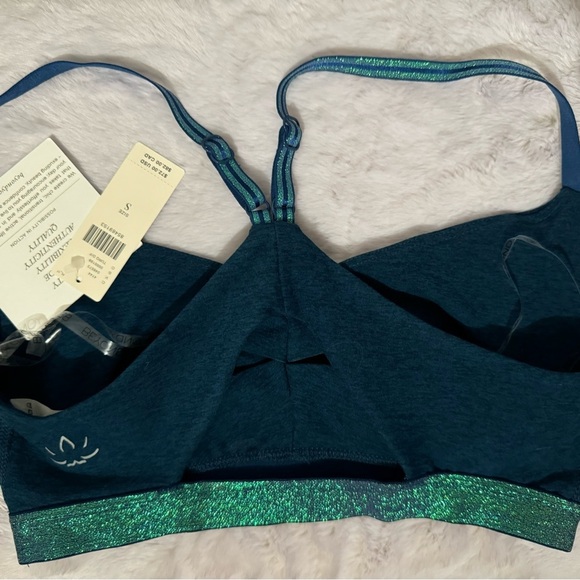 Beyond Yoga Luxury Shine On Bra! Super Soft Made in the USA Size Small NWT - Picture 7 of 10
